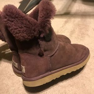 UGG Classic Bailey Button in Purple, Women’s 11